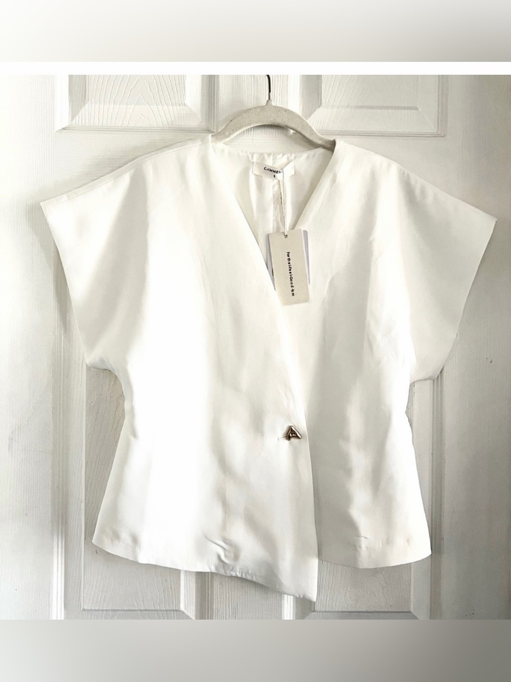 Commense Trendy V-Neck Button Down Blouse - Picture 4 of 14